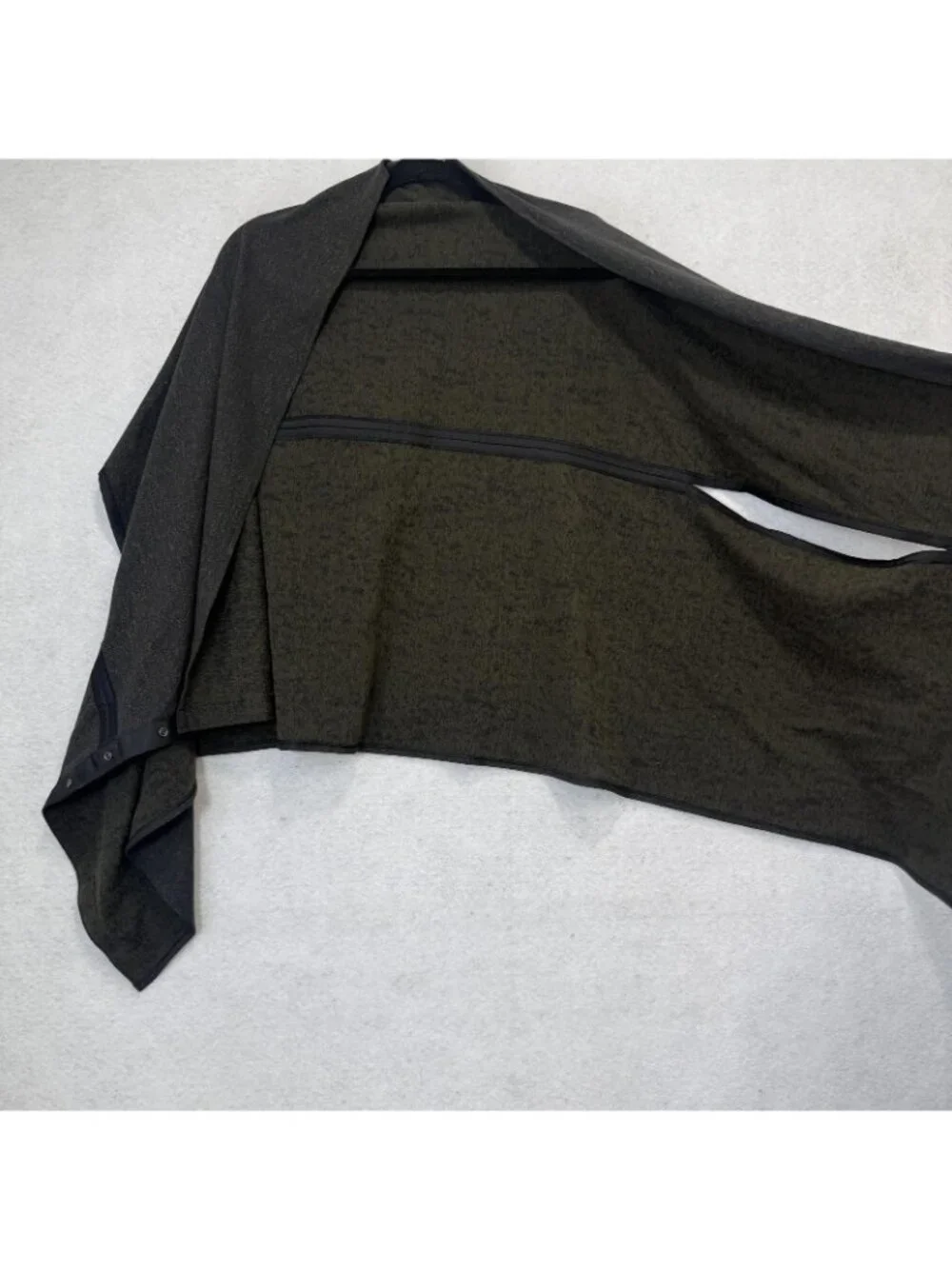 Lululemon Scarf Womens One Size Black Snap Button Rectangle Wrap Shawl Knit